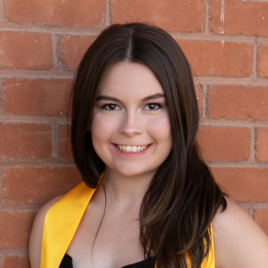 headshot of Andi Swirbul